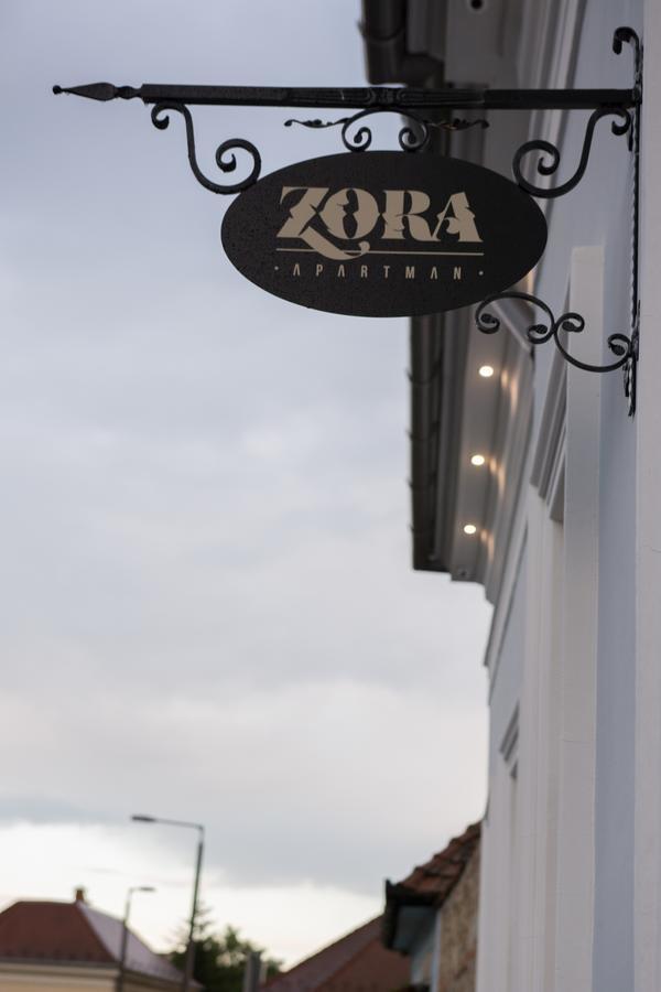 Zora Apartman Eger Extérieur photo